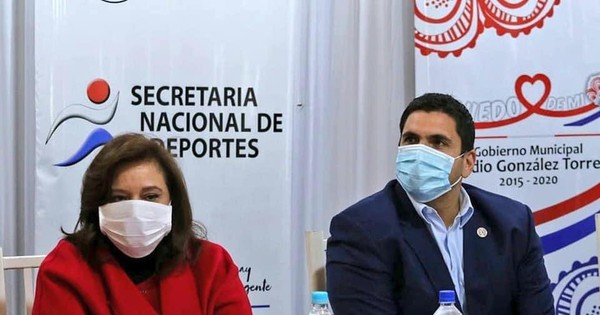 Ministra de Deportes respalda postergación de reinicio del fútbol