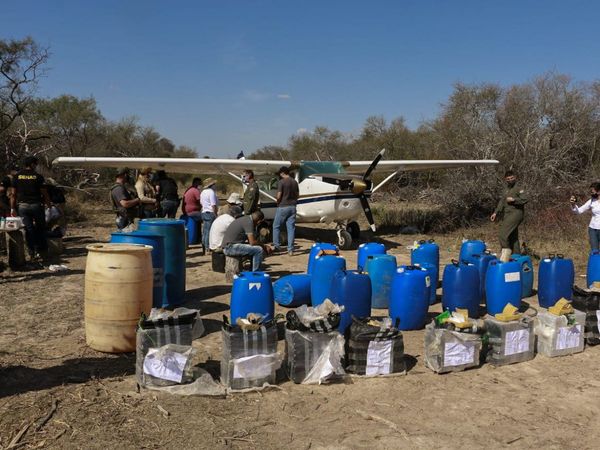 Incautan 425 kilos de cocaína y una aeronave en Alto Paraguay