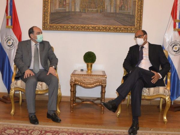 Paraguay y Brasil acuerdan buscar reactivar comercio fronterizo