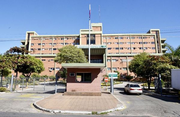 Médicos del Hospital Militar esperan cobrar desde hace cinco meses - Nacionales - ABC Color