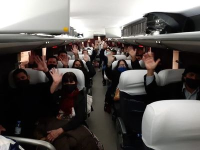 Parte desde Buenos Aires bus con 56 paraguayos - Nacionales - ABC Color