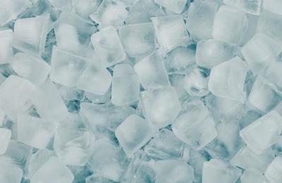 El truco para hacer hielo en casa como el envasado - C9N