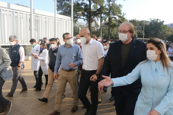 CDE: Mazzoleni inauguró ocho camas de terapia | Crónica