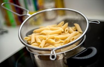 Rápido al refrigerador: No deje afuera sobras de fideos ni papas - Estilo de vida - ABC Color