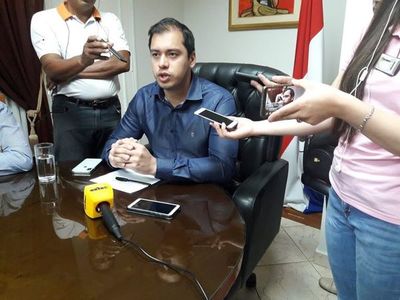 Miguel Prieto da positivo al COVID-19 y dispone cierre de la Municipalidad - ABC en el Este - ABC Color