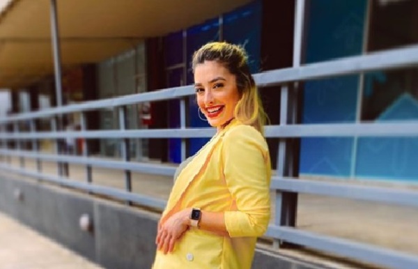 Kassandra Frutos, a los puños