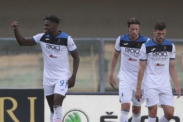 Atalanta empata en Verona con gol de Duván Zapata - Fútbol - ABC Color