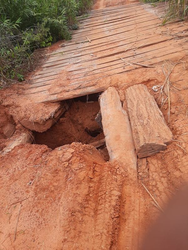 Reclaman reparación de puente en peligroso estado en Ybyrarobaná - Nacionales - ABC Color