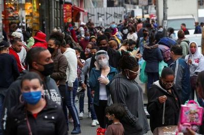 Brasil reporta 28.532 nuevos casos de coronavirus y 921 muertes