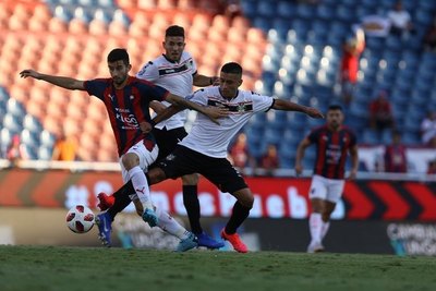 A ver qué pasa con la vuelta del fútbol | Crónica