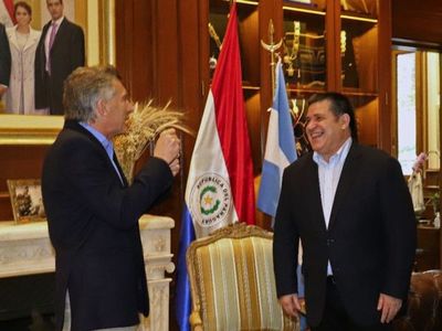 Analista alerta que la debilidad de Abdo conduce a una explosión social