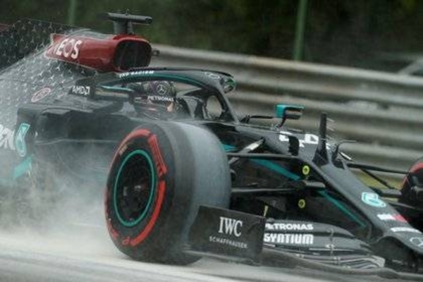 HOY / Hamilton es el nuevo líder del Mundial de F1 tras ganar en Hungría