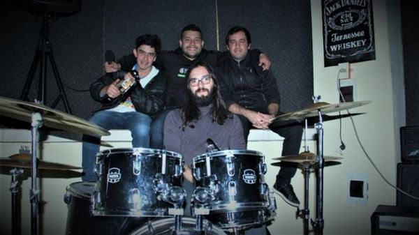 Vieja Espina cumple su primera década en la escena del rock nacional