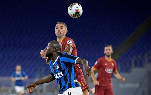 Inter no puede con Roma y se frena en la lucha por el título