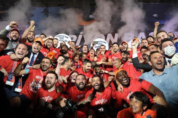 Basaksehir es campeón en Turquía