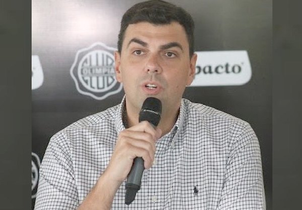 Guerra entre Trovato y el médico de la APF | Crónica