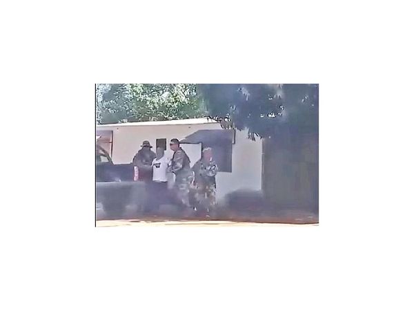 Militares justifican detención de periodista