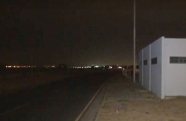 Costanera sigue a oscuras desde hace tres meses y nadie se responsabiliza - Nacionales - ABC Color