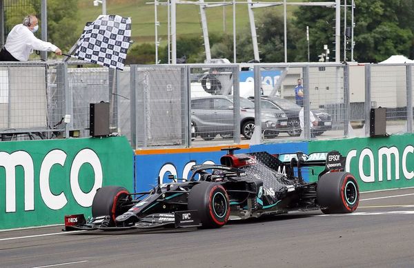 Hamilton toma el mando en la F1 - Automovilismo - ABC Color