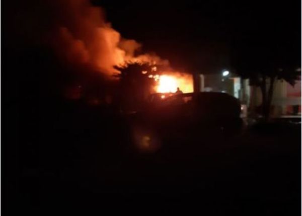 Ardió una vivienda en Villa Guillermina