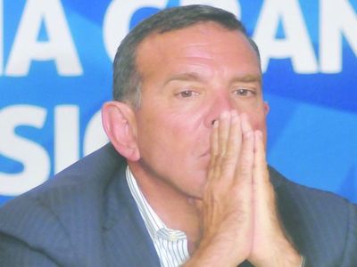 Napout dio positivo a la prueba de COVID-19