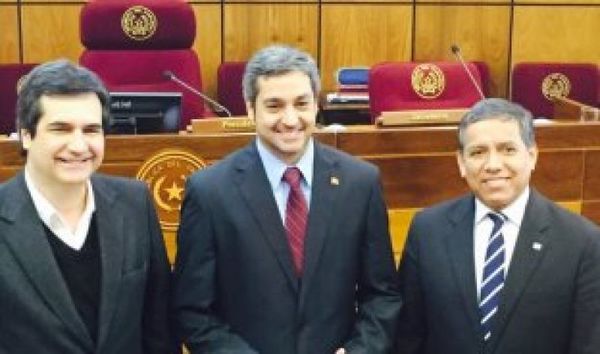 Más infectados y más muertos = a más pedido se préstamos