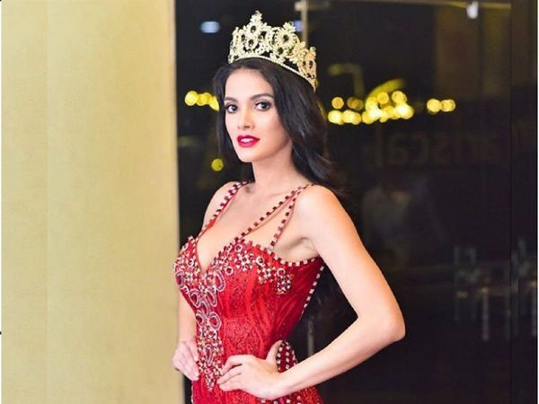 Miss mostró su habilidad con la pistola