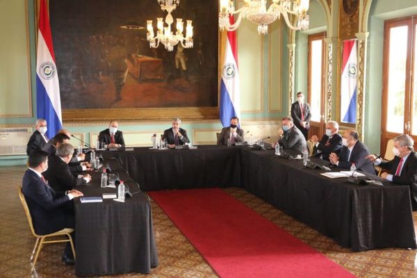 Acuerdan dotar de condiciones a comerciantes de CDE en igualdad con Foz de Iguazú