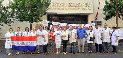 Médicos anuncian paro por incumplimiento de la nueva Ley de Jubilaciones - Nacionales - ABC Color