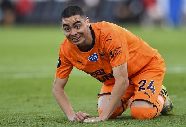 El Newcastle de Almirón corta su racha negativa
