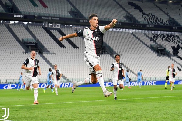 Juventus gana después de tres partidos y queda a un paso del título