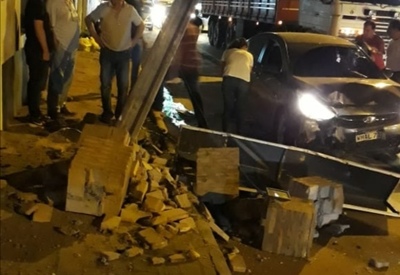 Chocó a dos mujeres, derribó una columna y huyó – Prensa 5