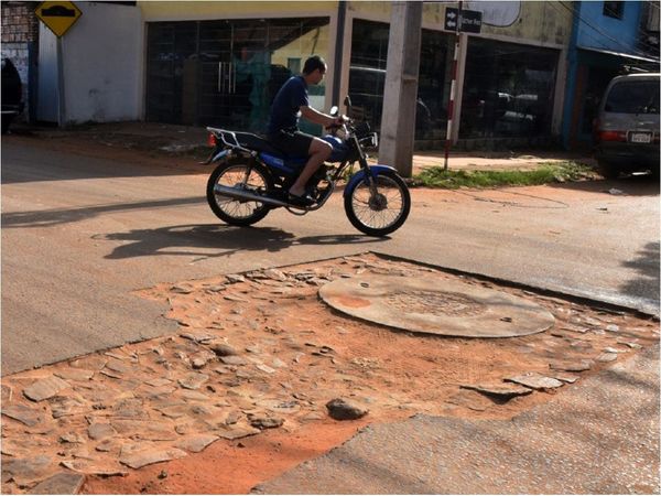 Reclaman a la Essap que avenidas de Fernando estén destrozadas por obras