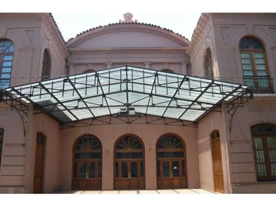 El Teatro Municipal  celebra a puertas cerradas  131 años