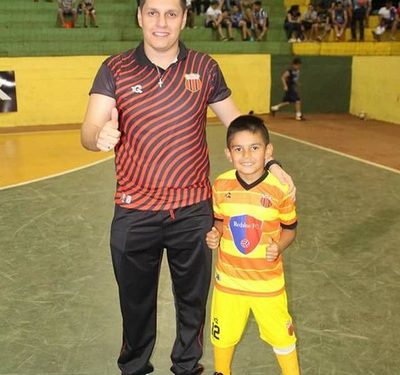 Gauto seguirá dirigiendo a Minga Guazú
