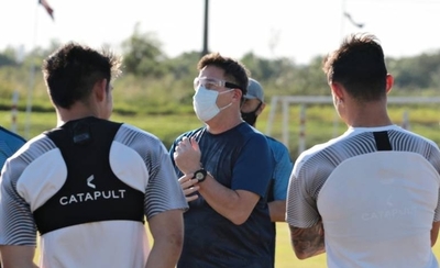 HOY / Berizzo finaliza su cuarentena y asume los entrenamientos de la Albirroja