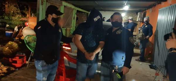 Caso sicariato en Coronel Oviedo: Allanan vivienda y detienen a un sospechoso » Ñanduti