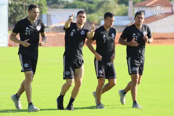 Plantel de Olimpia se sometió a nuevos test de Covid-19 y resultados estarán a la tarde - Megacadena — Últimas Noticias de Paraguay