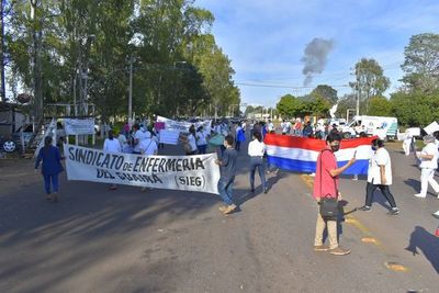 Enfermeros guaireños exigen equipos de bioseguridad  - Nacionales - ABC Color