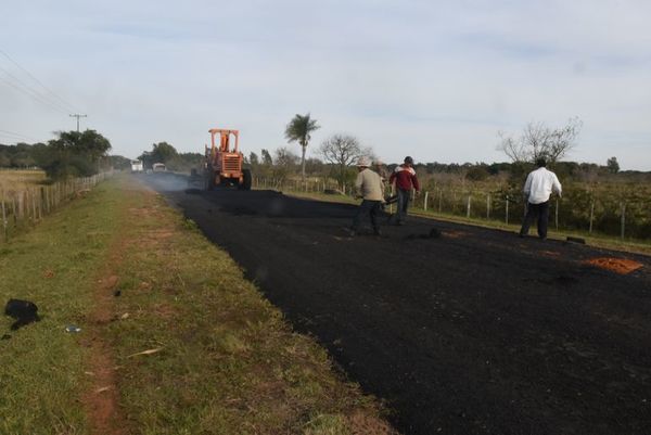 Obras de asfaltado avanzan sin inconvenientes en Ayolas - Nacionales - ABC Color