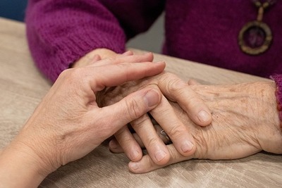 Consejos prácticos para acompañar a una persona depresiva