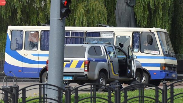 Ucrania: Un hombre con explosivos secuestró un autobús con pasajeros - Megacadena — Últimas Noticias de Paraguay