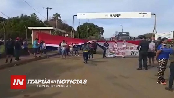 TRABAJADORES DE FRONTERA CERRARON ACCESO DE CAMIONES A LA ANNP