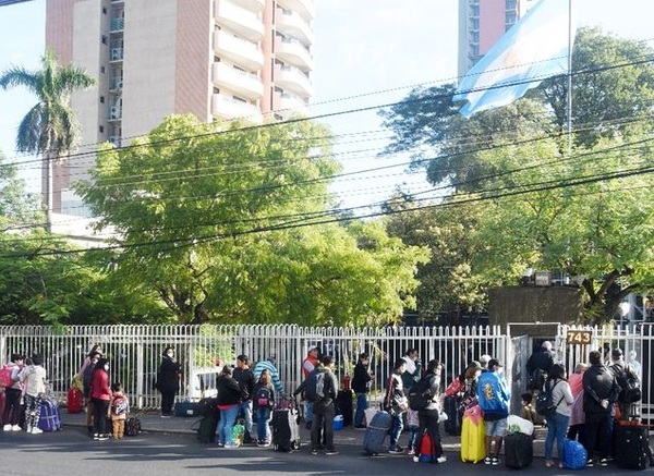 Embajada paraguaya en Argentina quedó sin recursos para asistir a compatriotas