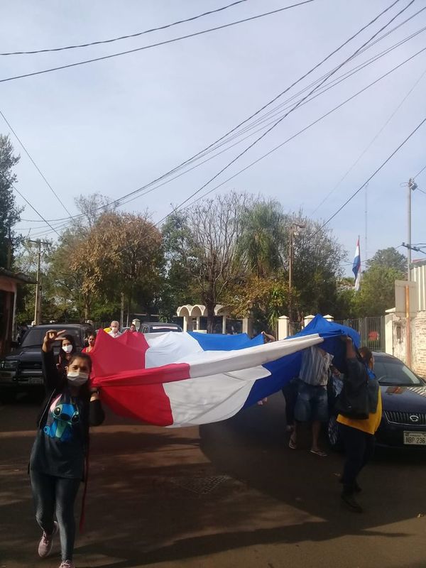 Paseros de Encarnación piden asistencia del Gobierno - Nacionales - ABC Color