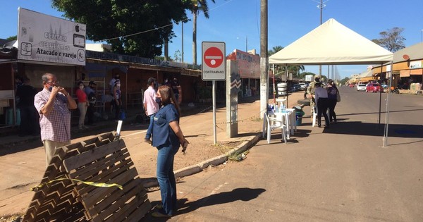 Delivery sobre alambrado otorga leve oxígeno económico en la frontera