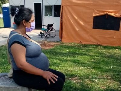 Una mujer con embarazo de riesgo denuncia una odisea para tener prueba de Covid-19