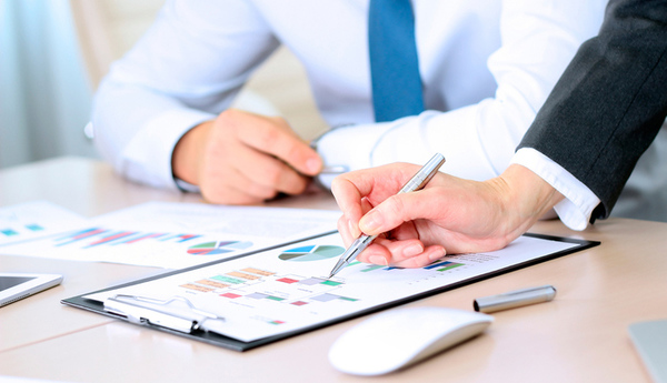 Instan a auditar los balances de las empresas