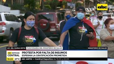 Funcionarios de salud protestan por falta de insumos - ABC Noticias - ABC Color