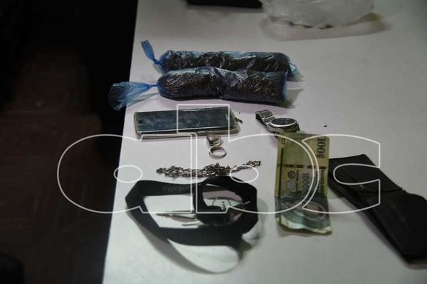 Linces detienen a presuntos microtraficantes en Lambaré  - Nacionales - ABC Color
